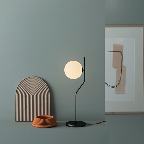 Lámpara mesa negra E27 globo de vidrio Ø150x550mm BA0018