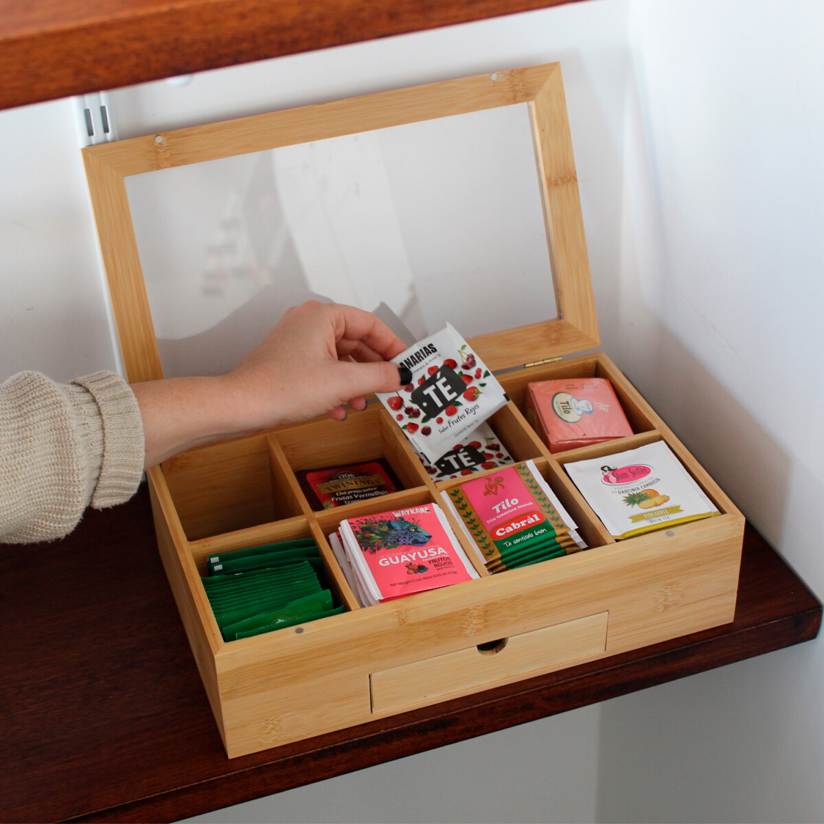 Cajón organizador con divisiones para te de bambú 