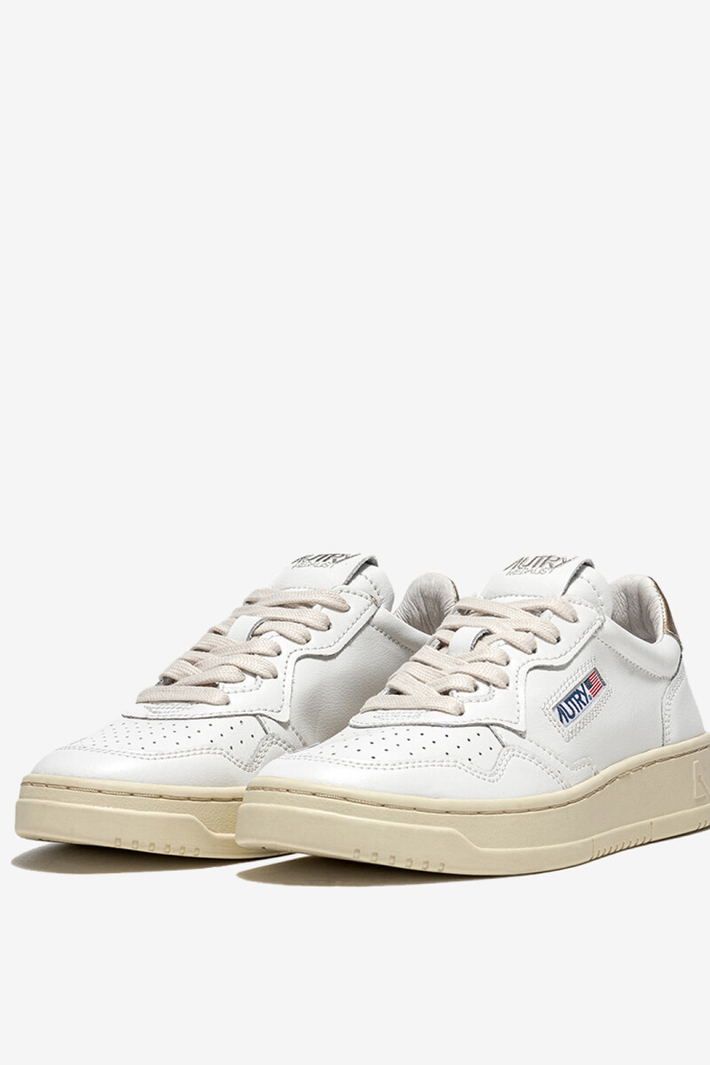 ZAPATILLA MEDALIST LOW Dorado
