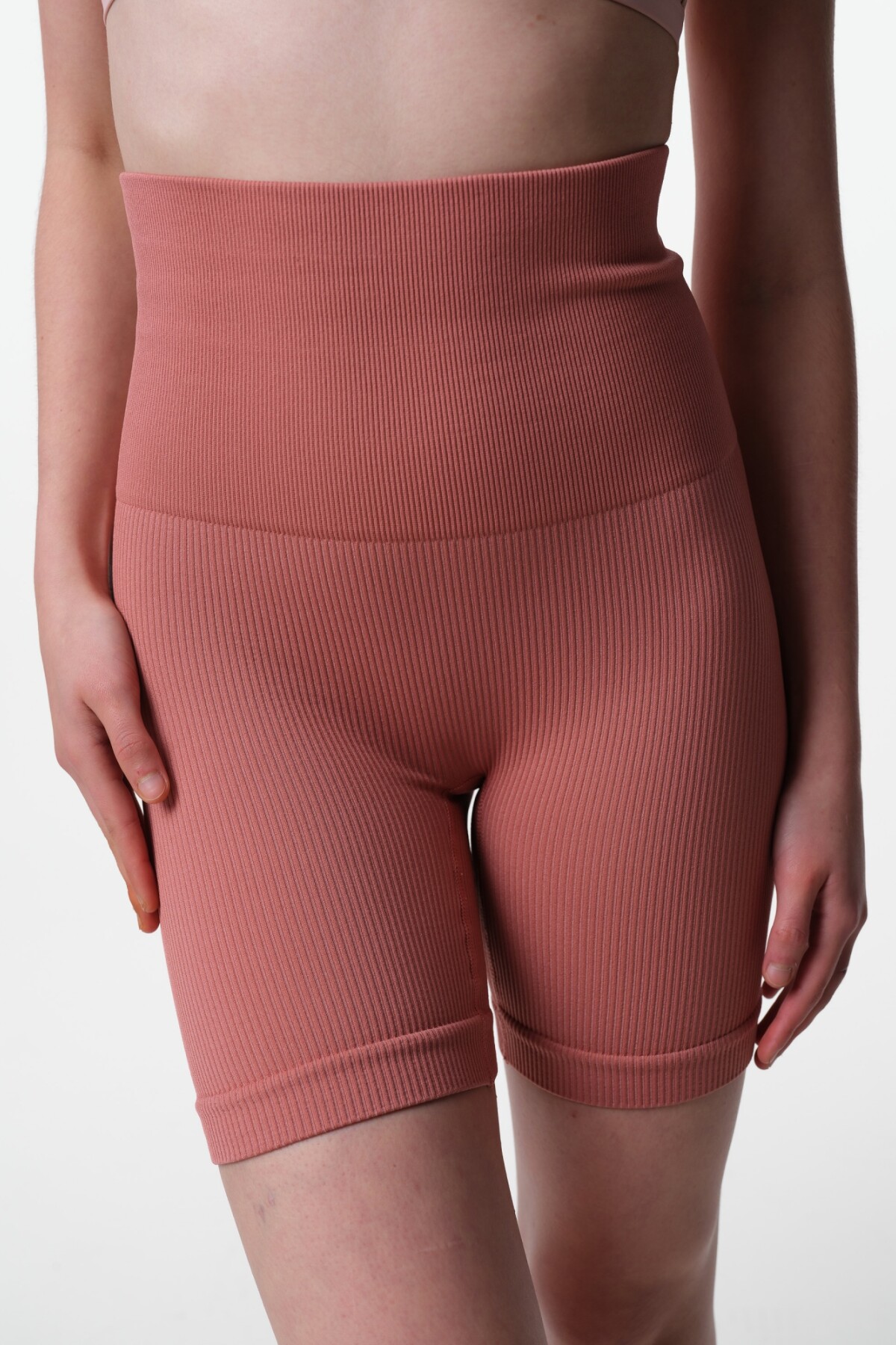 Short Slim Monique Terracota