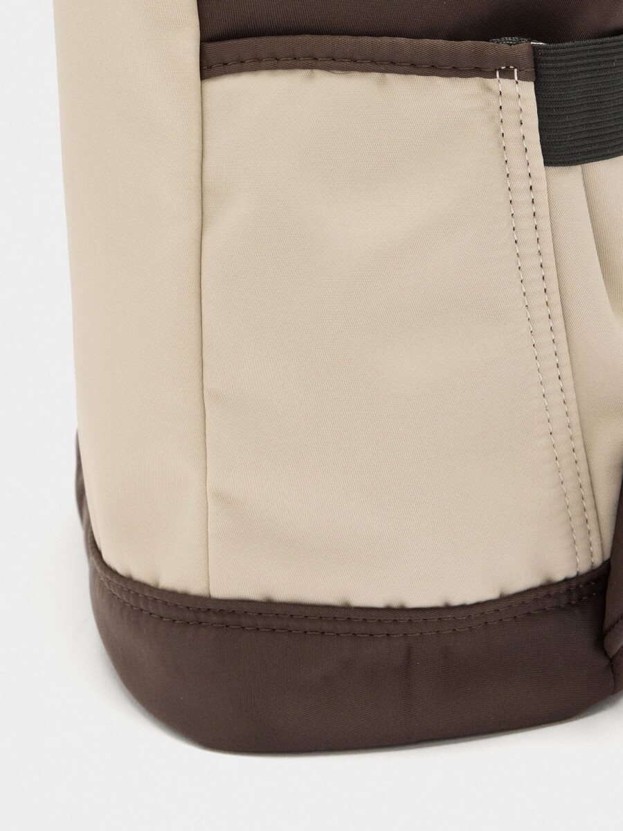 Mochila Color Block Con Nylon crudo