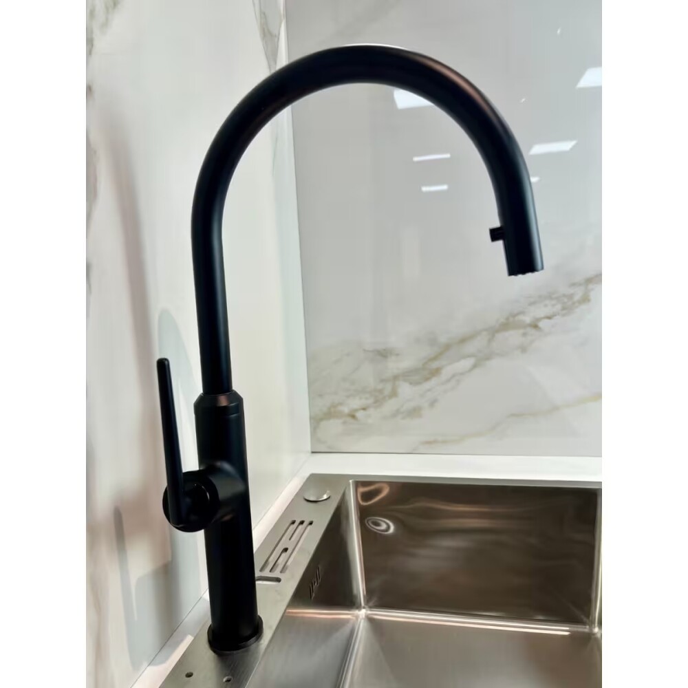 Grifería de cocina Monocomando de mesada extensible Negro Mate Grifería De Cocina Monocomando De Mesada Extensible Negro Mate