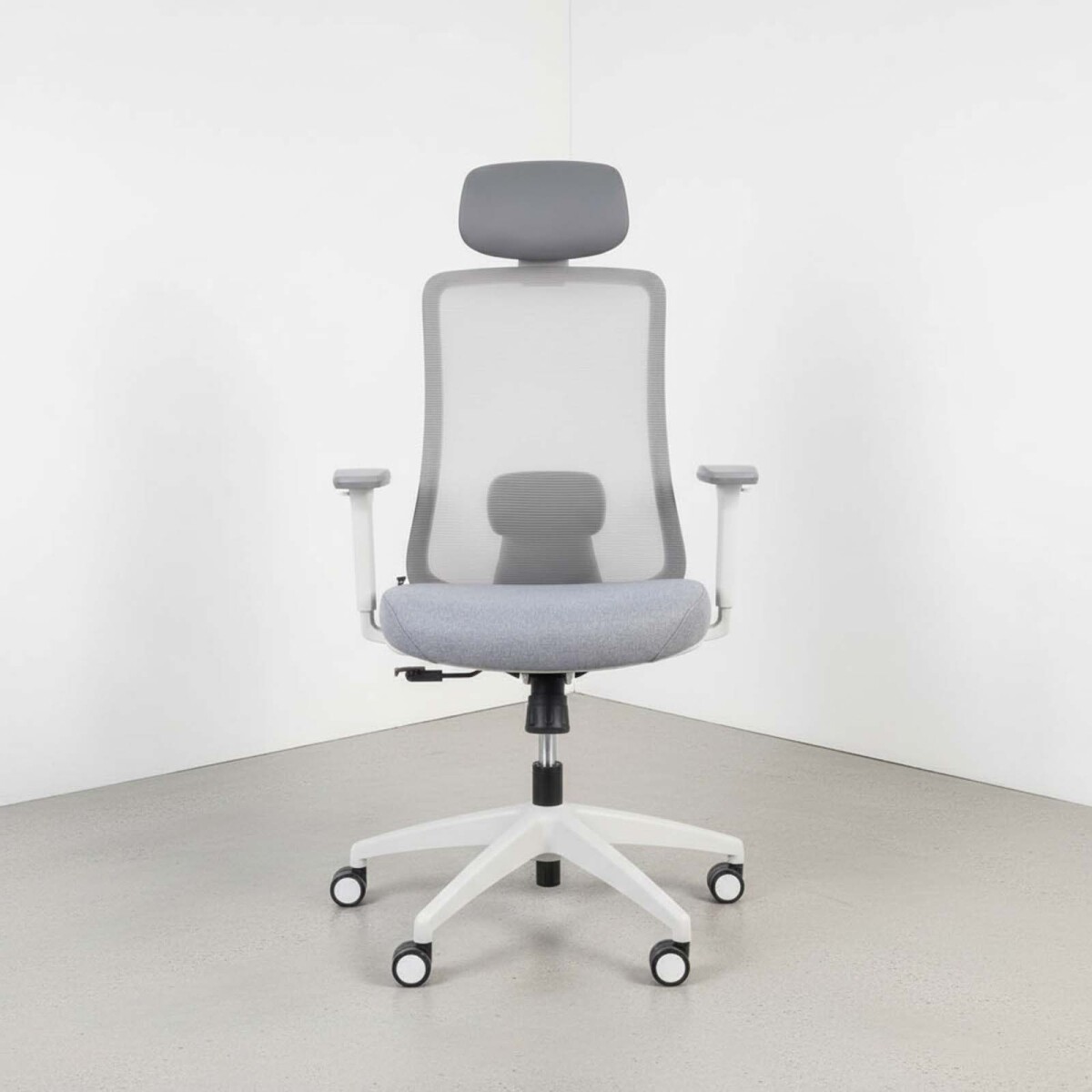 SILLA DE OFICINA GERENCIAL - POLIPROPILENO-Y-FIBRA-DE-VIDRIO GRIS LANDO 