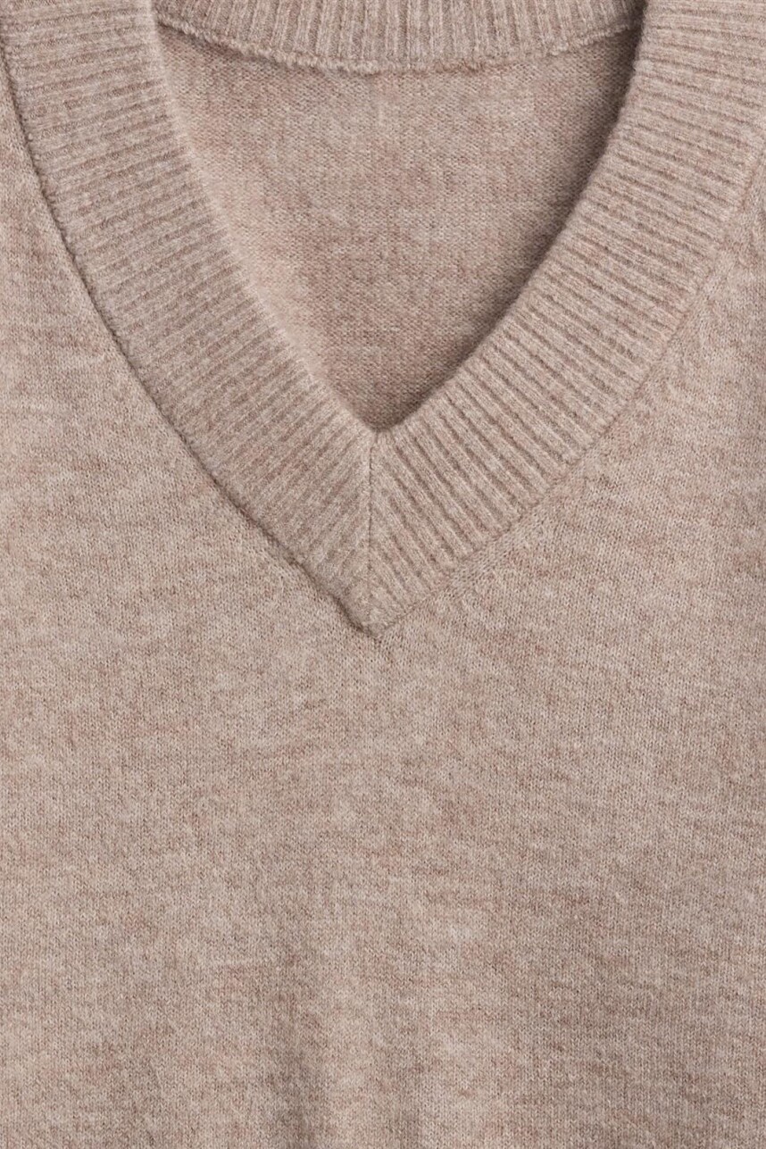 Buzo Cuello V Mujer Saddle