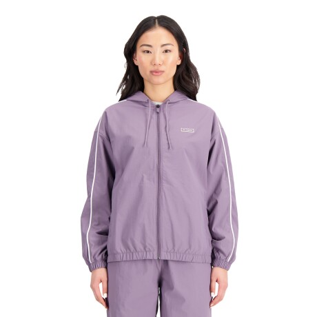 Campera New Balance de Dama - ESSENTIALS WOVEN - WJ33502SHW PURPLE