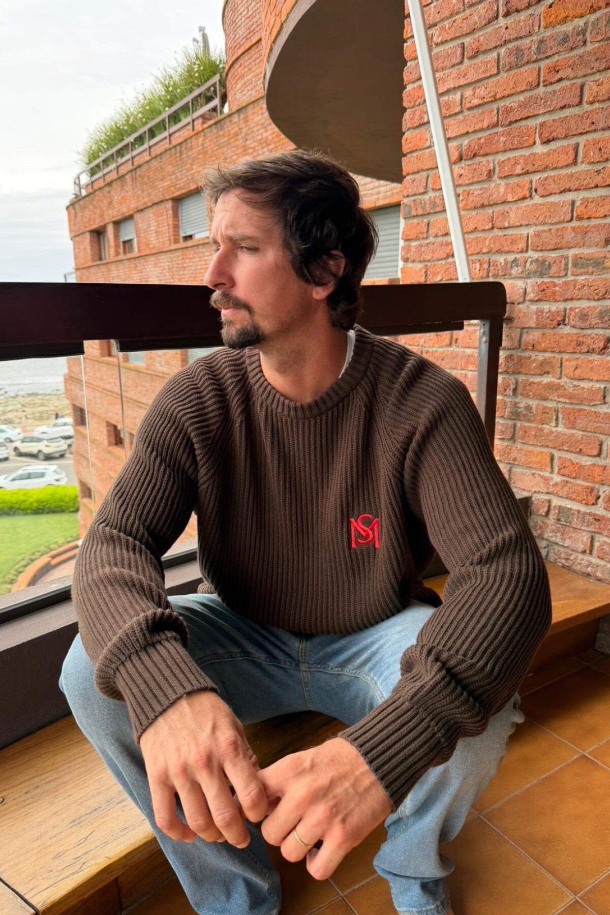 River Sweater Chocolate