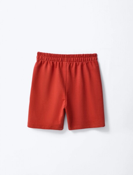 CONJUNTO CON ESTAMPA ROJO