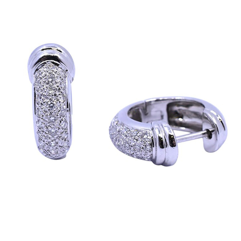 Aros 18 k blanco y brillantes engarzado pavé. Aros 18 k blanco y brillantes engarzado pavé.