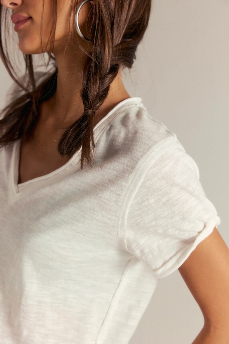 REMERA TAKE 2 Marfil