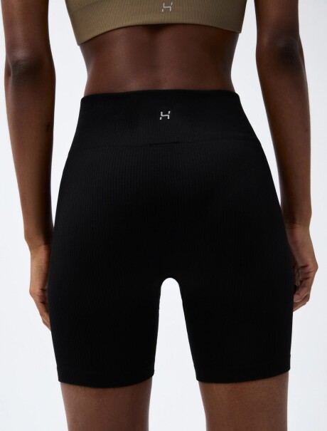 SHORT DEPORTIVO SIN COSTURA NEGRO