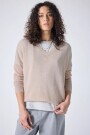SWEATER V Arena
