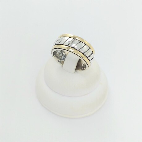 Anillo de plata 925 y double en oro 18 ktes. Anillo de plata 925 y double en oro 18 ktes.