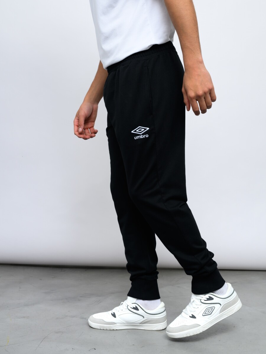 PANTALÓN BASIC Umbro Hombre - 002 