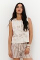 TOP BORDADO BEIGE