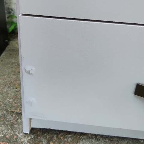 [OUTLET] Cómoda Cajonera para Dormitorio de 4 Cajones y 1 Puerta en MDP - Blanco [MUEBLE ARMADO SOLO RETIRO] [OUTLET] Cómoda Cajonera para Dormitorio de 4 Cajones y 1 Puerta en MDP - Blanco [MUEBLE ARMADO SOLO RETIRO]