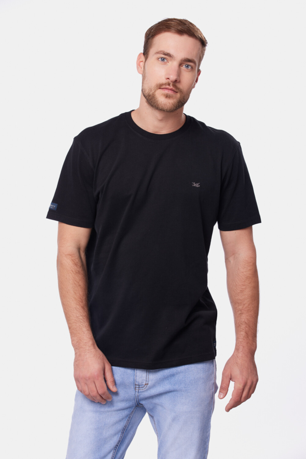 REMERA LISA Negro