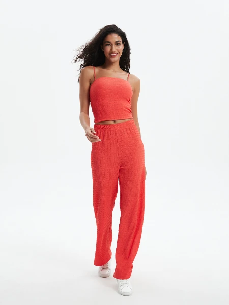 PANTALÓN TAMBOR ROJO