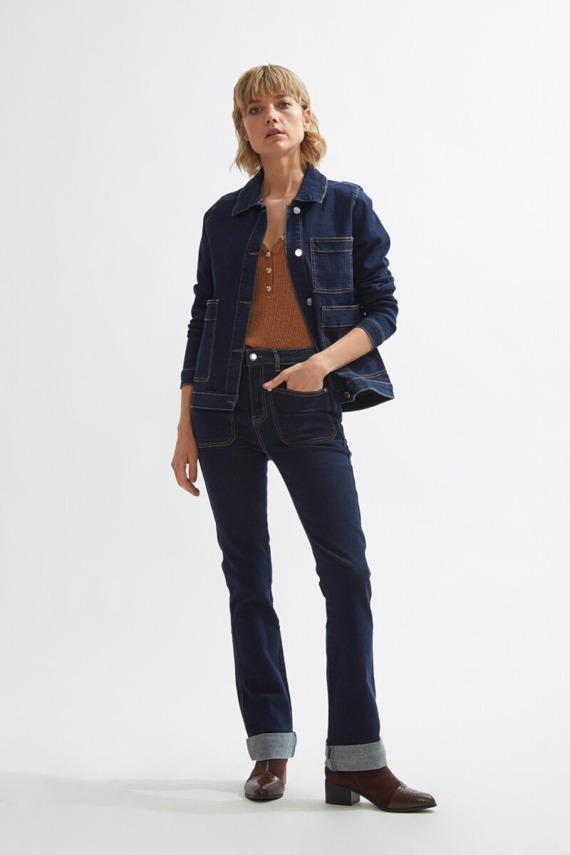 Jean bootcut con bolsillos jean oscuro