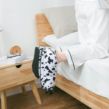 Pantuflas Diseño Garras Talles Para Niños y Adultos Negro/Blanco