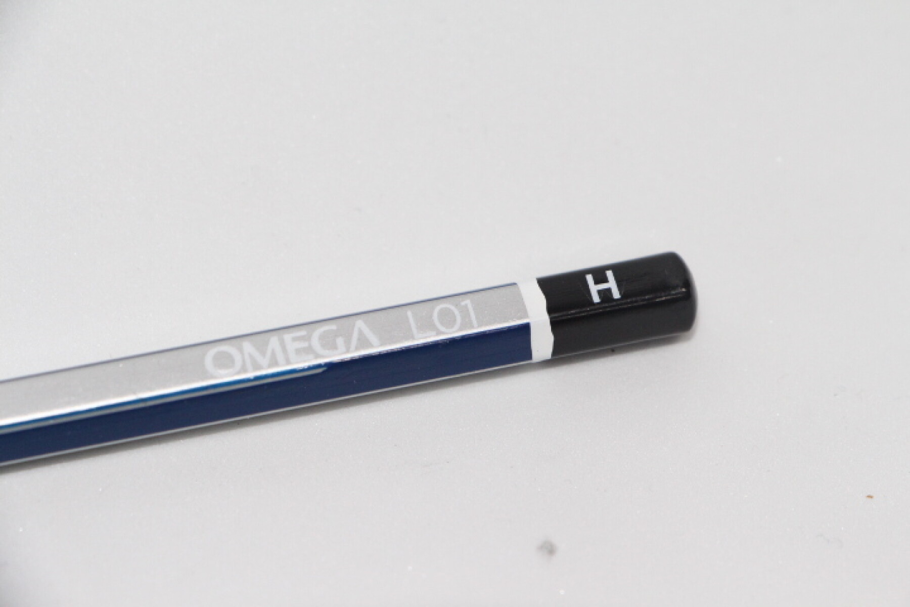 LAPIZ OMEGA GRADUADO - H 