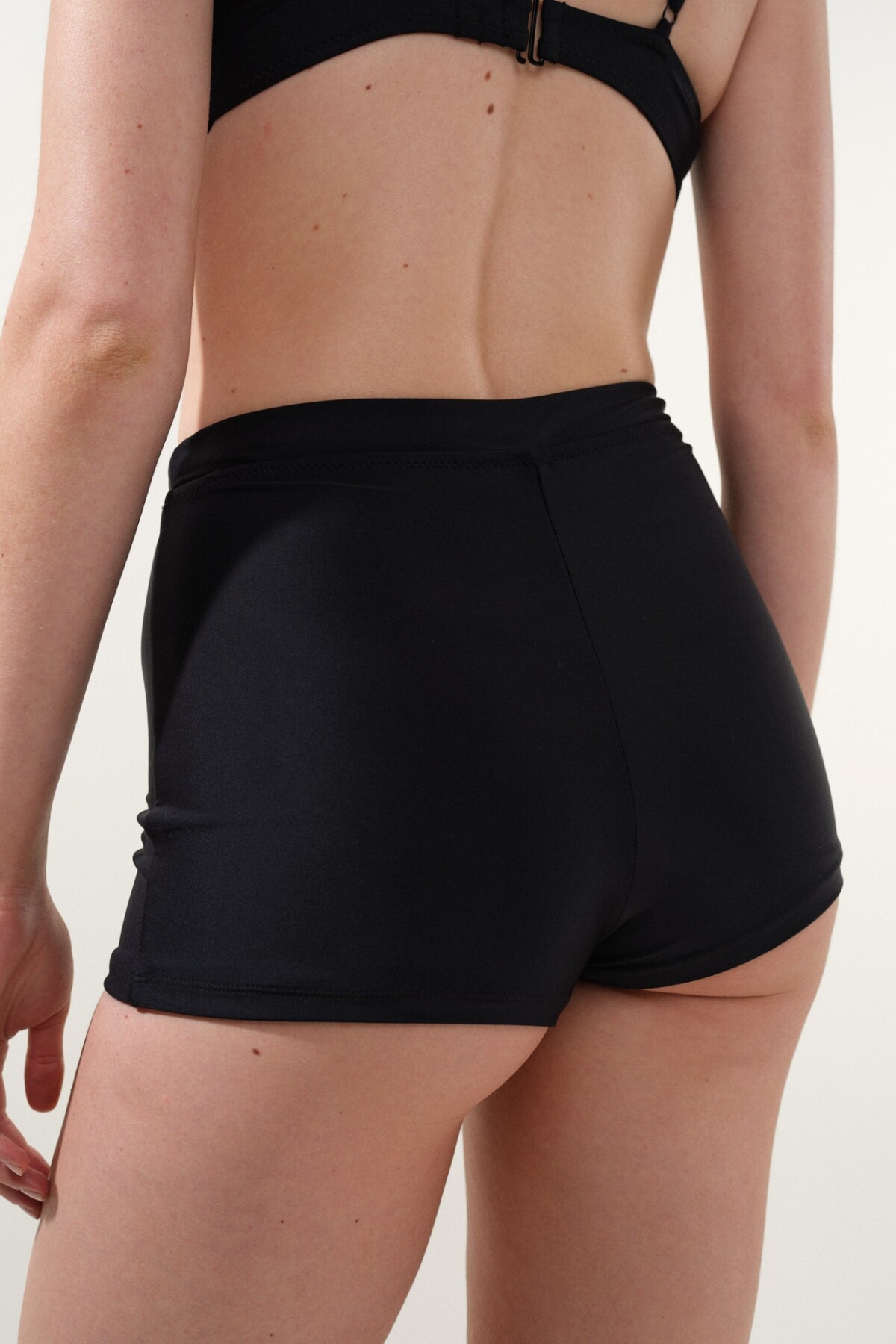 Short Negro