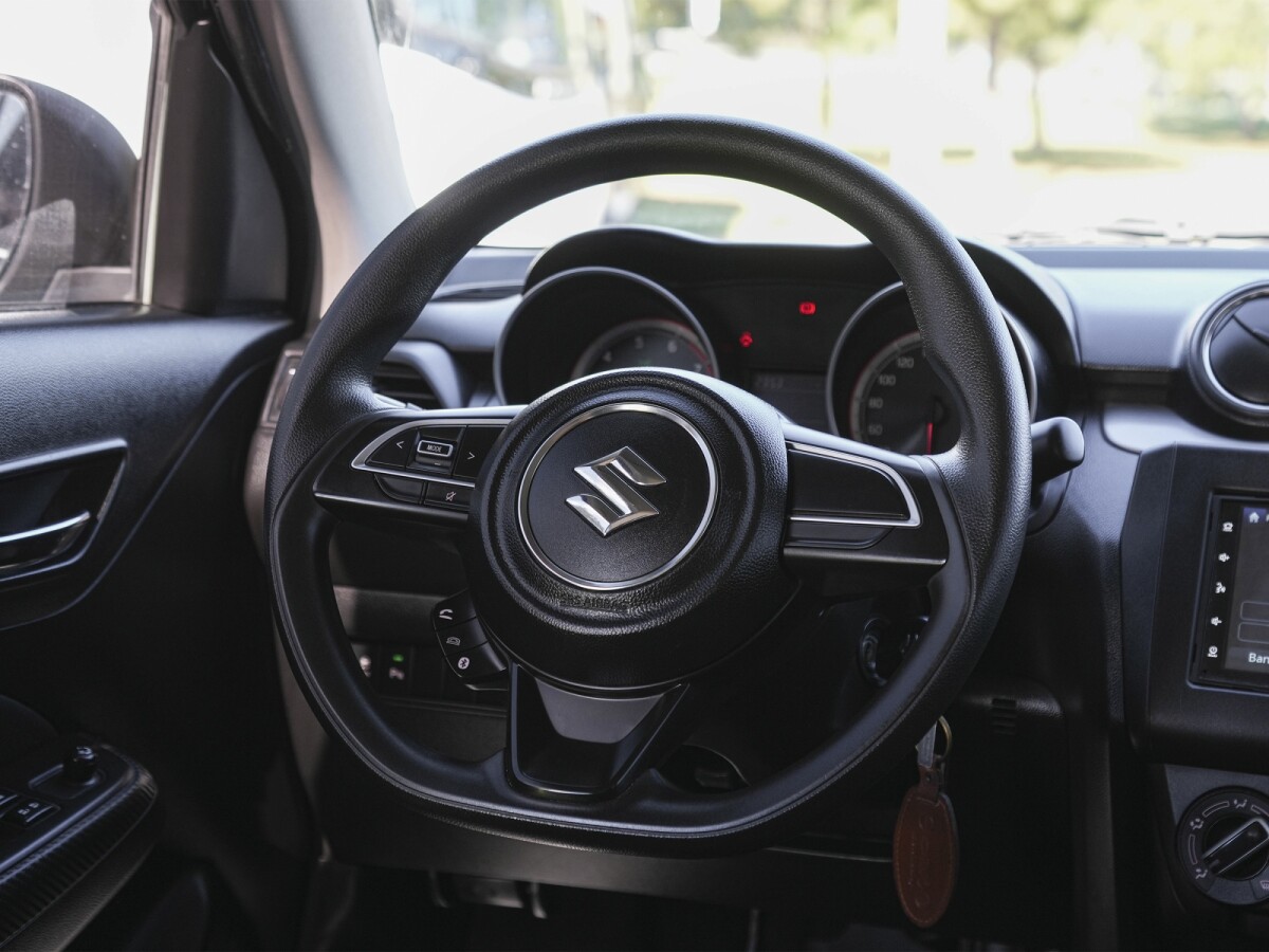 Suzuki Swift GL 1.2 EXCELENTE ESTADO! | Permuta / Financia Suzuki Swift GL 1.2 EXCELENTE ESTADO! | Permuta / Financia