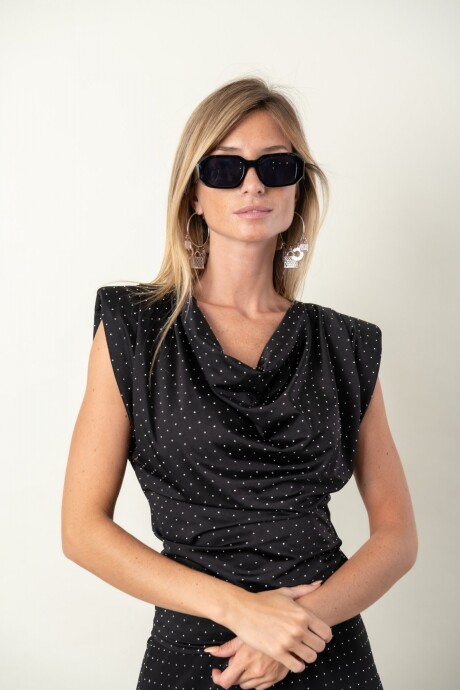 BLUSA PERLA NEGRA BLUSA PERLA NEGRA