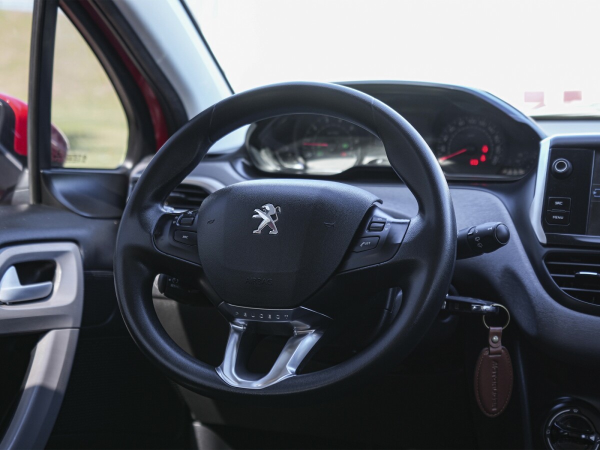 Peugeot 208 Allure 1.5 Extra Full 1.5 | Permuta / Financia Peugeot 208 Allure 1.5 Extra Full 1.5 | Permuta / Financia