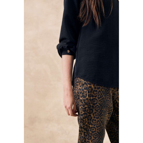 Blusa Cuello Mao Negro
