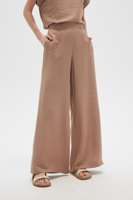 Pantalon Dilna Beige Oscuro