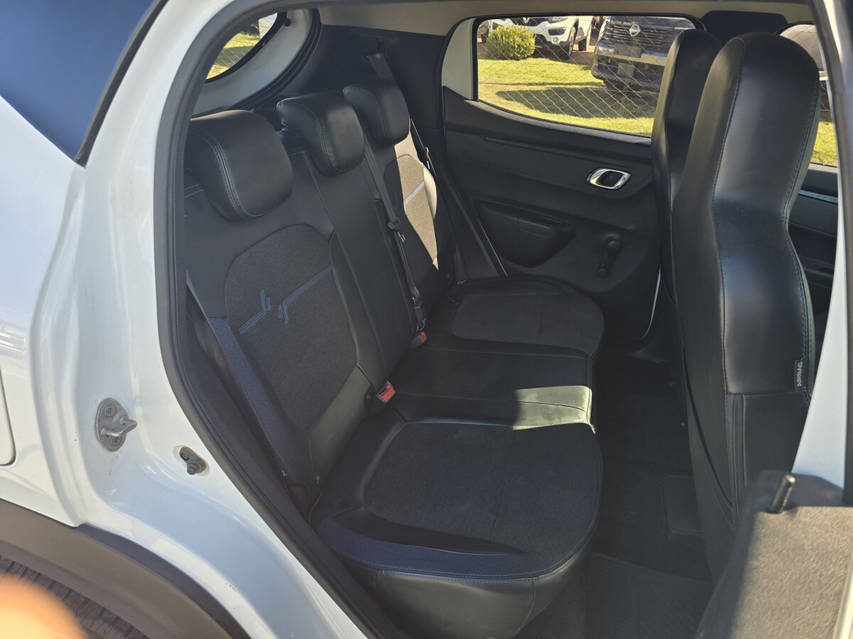 Renault Kwid Intense Bitono| Permuta / Financia Renault Kwid Intense Bitono| Permuta / Financia