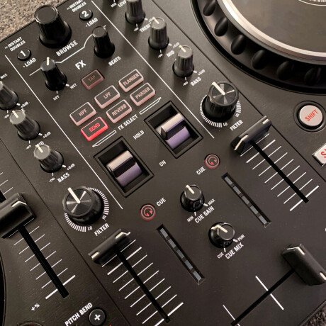 Controlador Dj Numark Mixtrackpro Platinum Fx Controlador Dj Numark Mixtrackpro Platinum Fx
