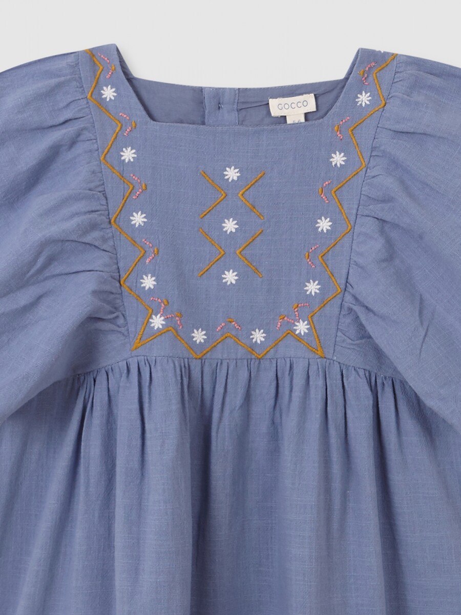 Vestido Con Bordados Azul Claro