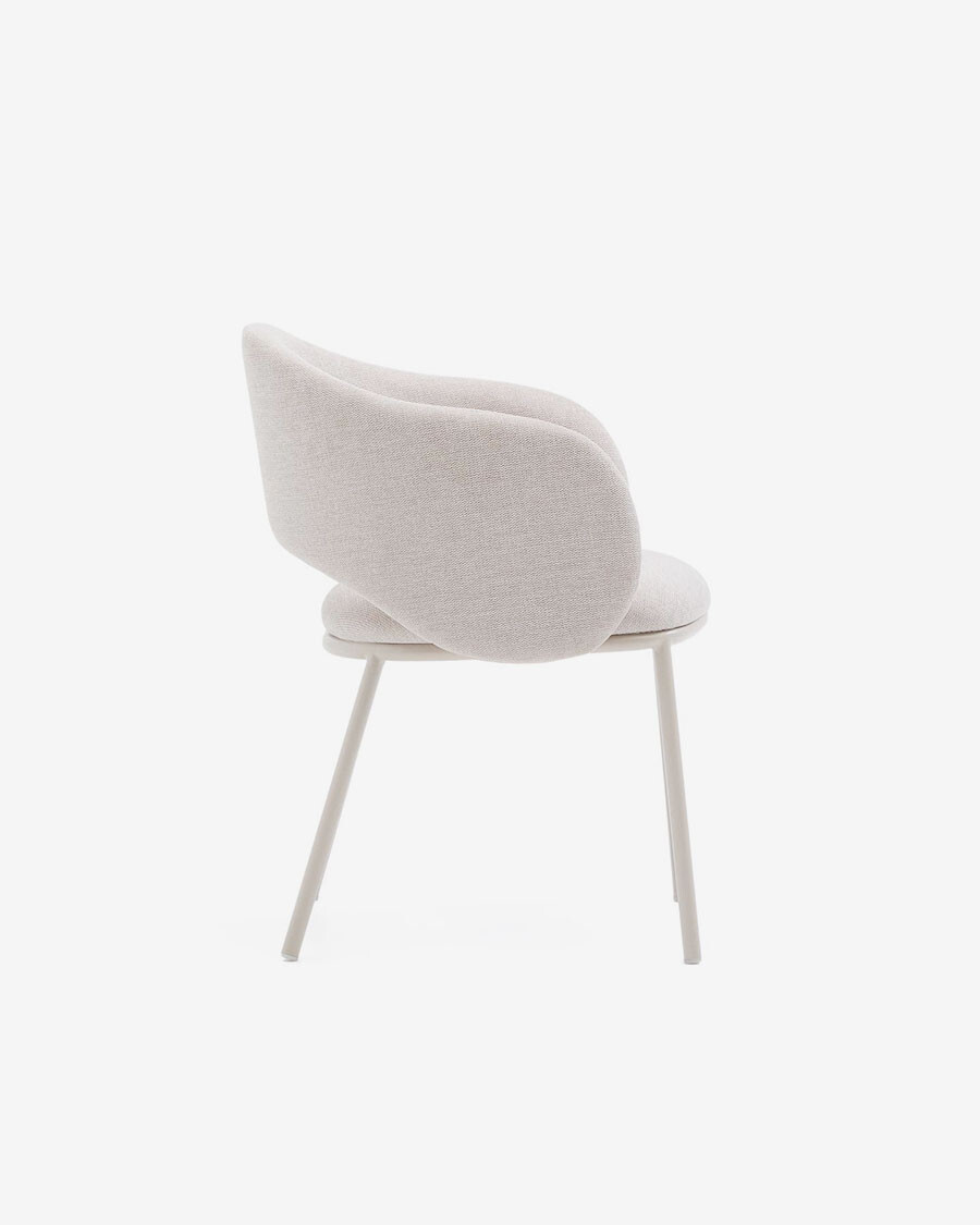 Silla Maina de chenilla beige y patas de acero con acabado beige FSC Mix Credit Silla Maina de chenilla beige y patas de acero con acabado beige FSC Mix Credit