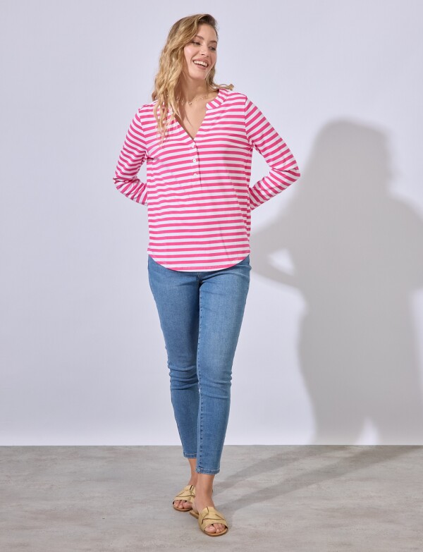 Remera Algodon Escote V FUCSIA