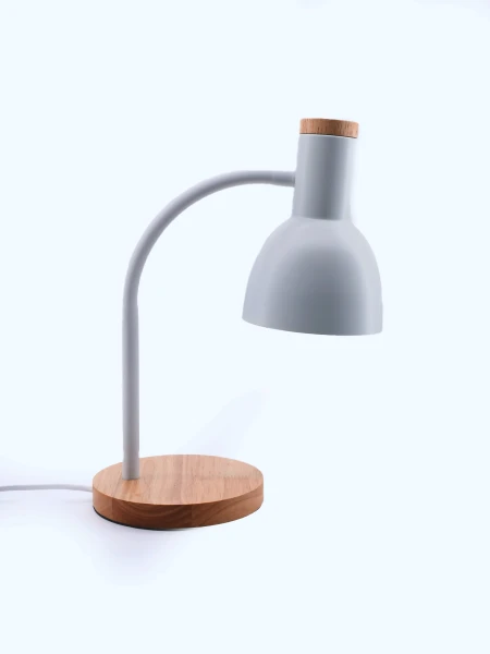 LÁMPARA DE ESCRITORIO BASE MADERA BLANCO