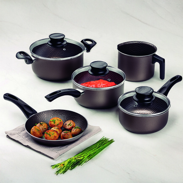Juego batería de cocina modelo "PARIS" 5 pzs TR5946