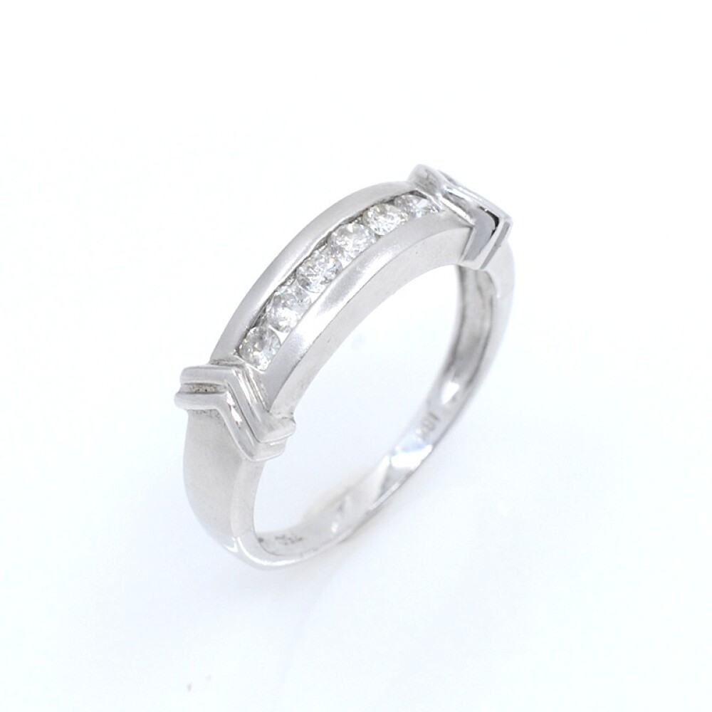 Anillo En Oro 18K Blanco Y Brillantes Anillo En Oro 18K Blanco Y Brillantes
