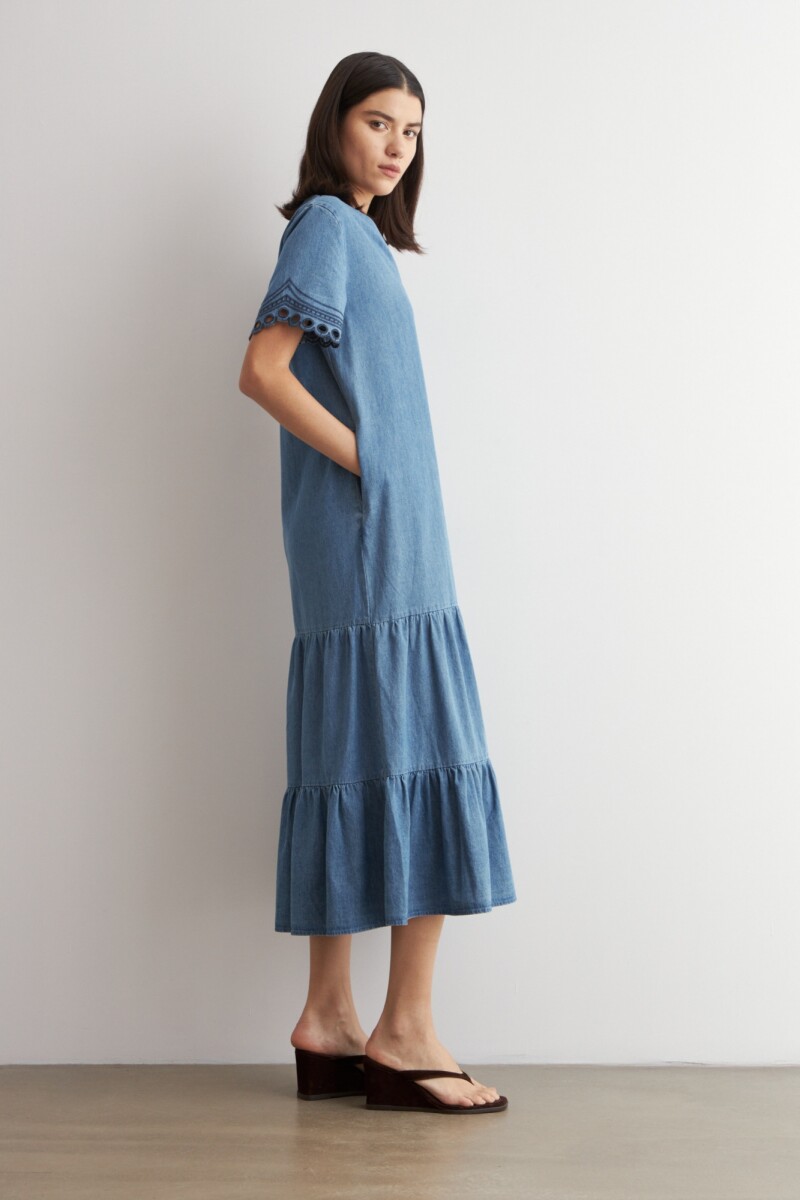 Vestido de jean bordado jean medio