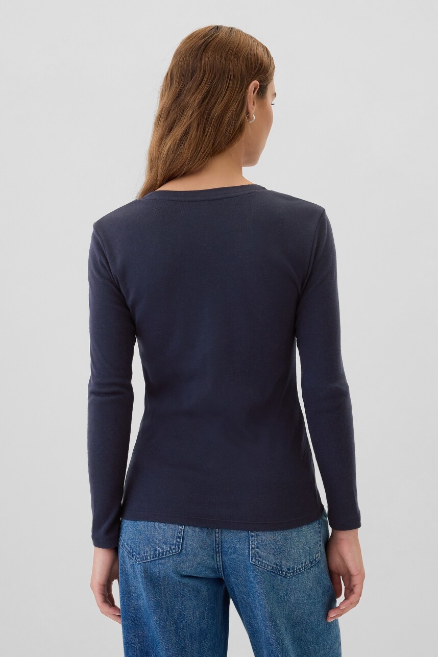 Remera Básica Cuello V Mujer Navy Uniform