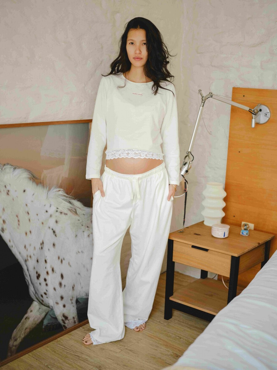 Conjunto de Pijama Uma - Crema 