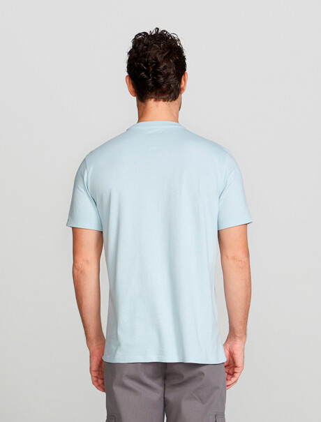 CAMISETA BÁSICA MANGA CORTA CELESTE