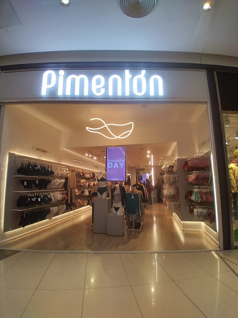Nuevocentro Shopping - Pick Up