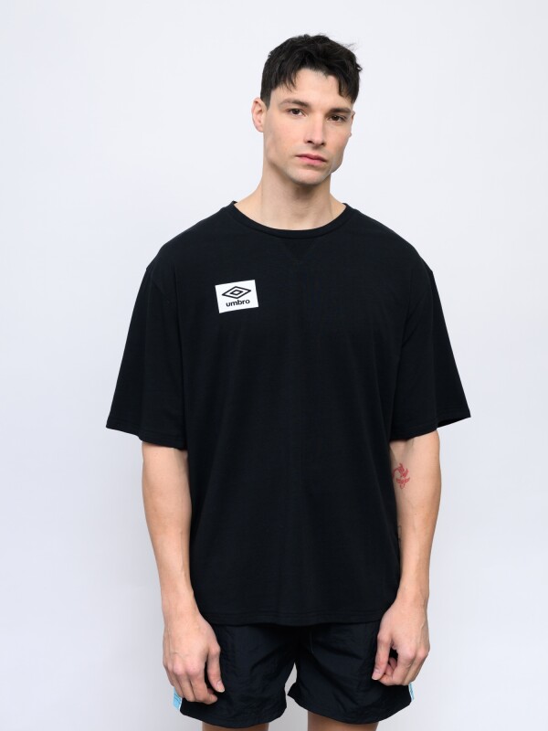 REMERA TRUCKER Umbro Hombre 029