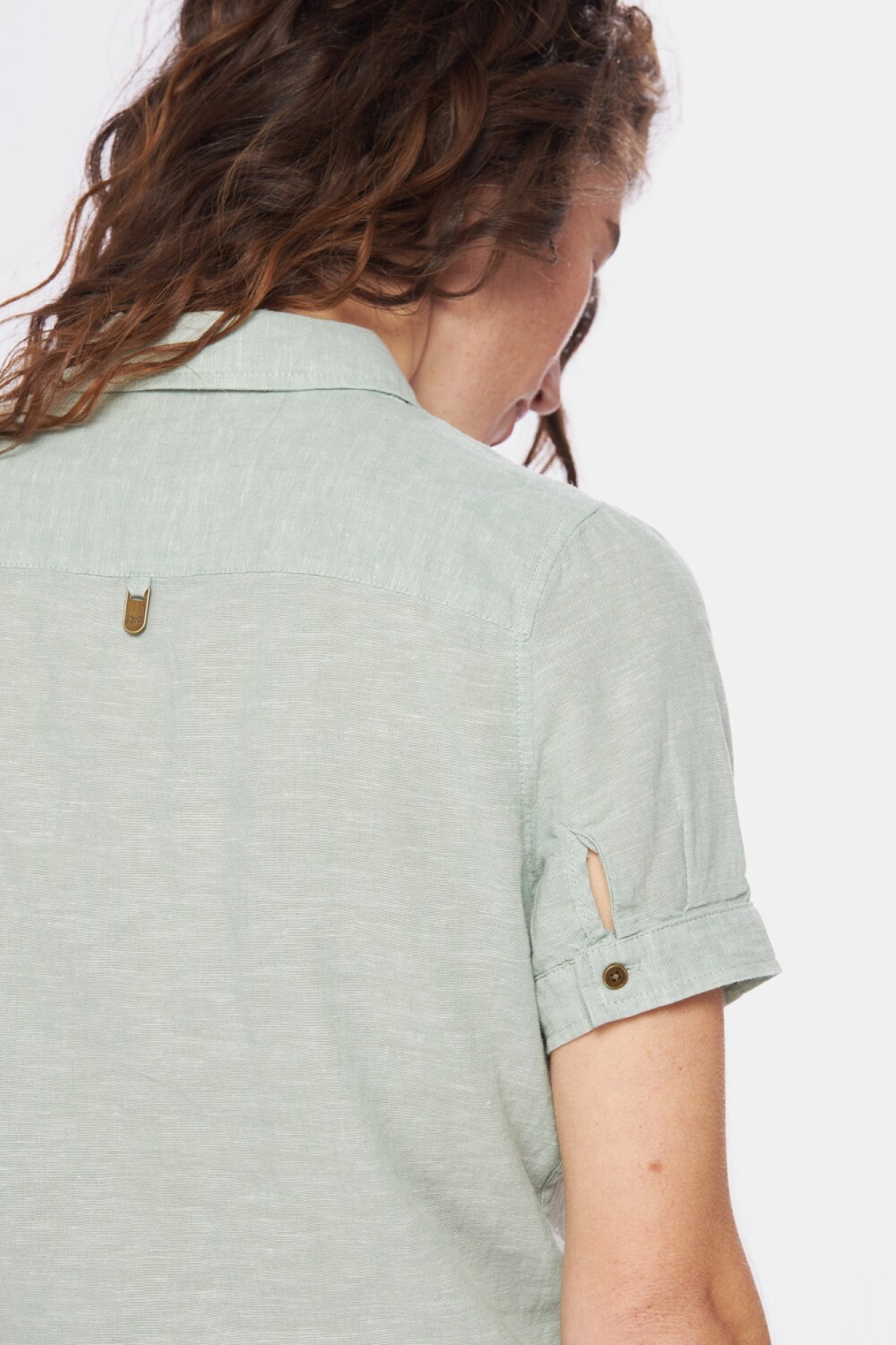 CAMISA DE LINO MEDIO BOTÓN Menta