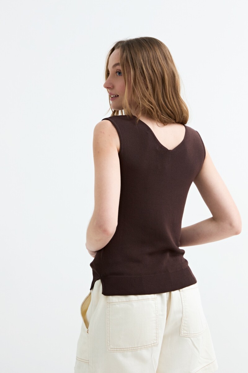 Top tejido escote geometrico CHOCOLATE