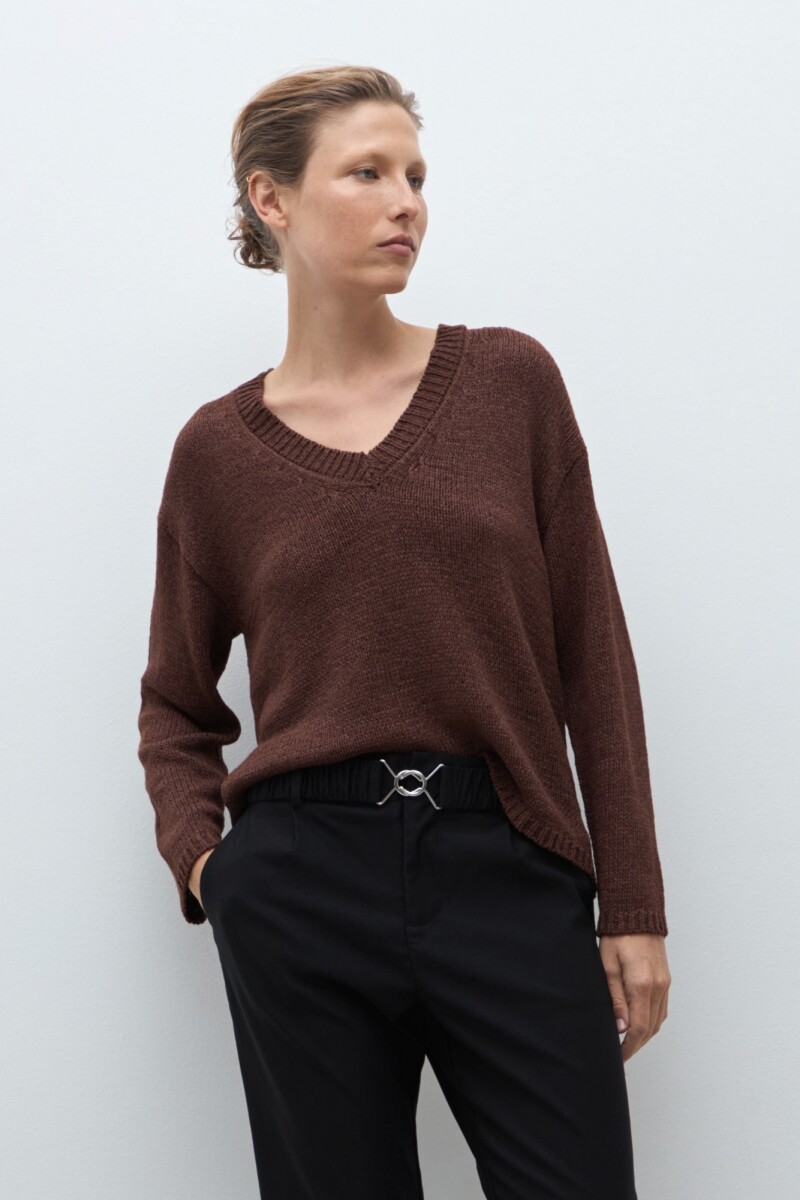 Sweater cinta escote V chocolate