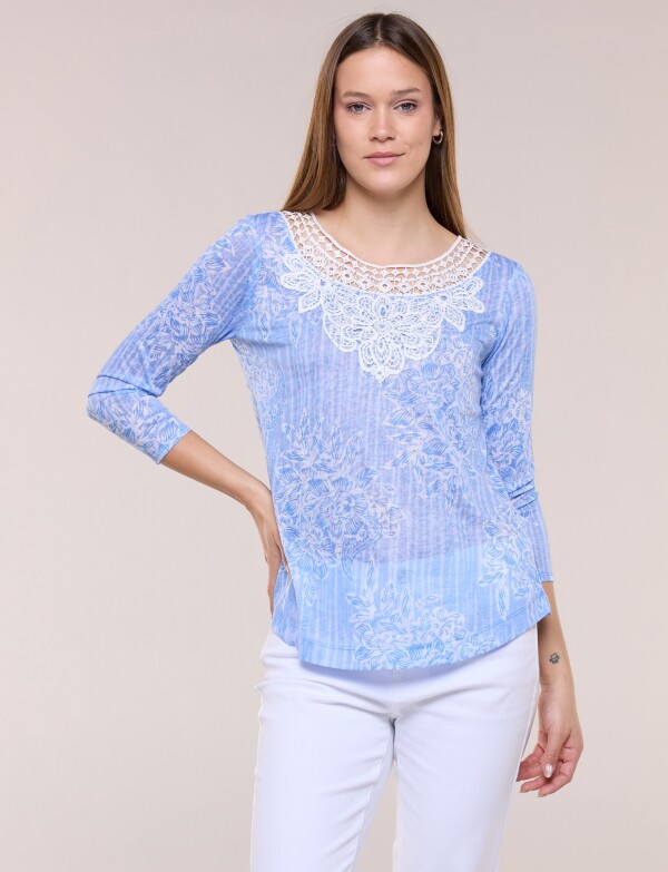 Blusa Estampada Devoré Con Pechera De Encaje CELESTE/MULTI