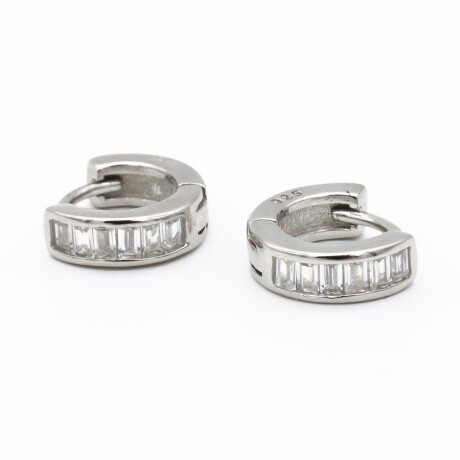 Par de aros de plata 925 crodinado con circonias. Par de aros de plata 925 crodinado con circonias.