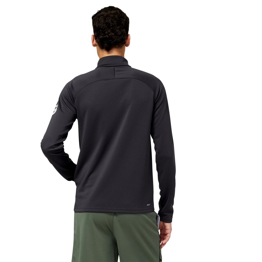 Campera de Hombre New Balance Negro